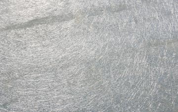 Wrangle Low Ground laminate fibreglass or shingles?